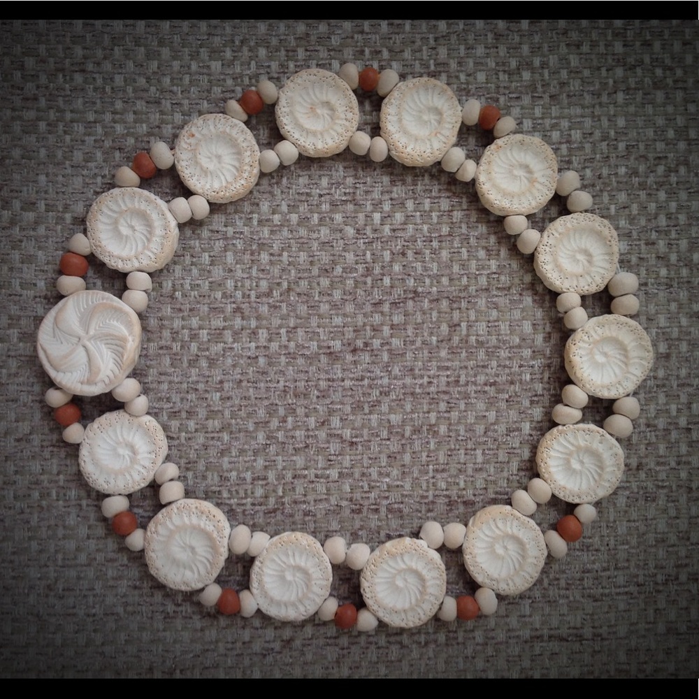 Unique Clay Choker 16" stretchable - Picture 2 of 3